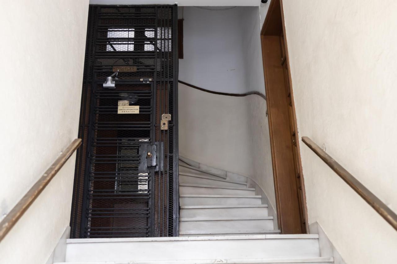 Ideal 4 Bdr Apartment In Plaka For 10! Atenas Exterior foto