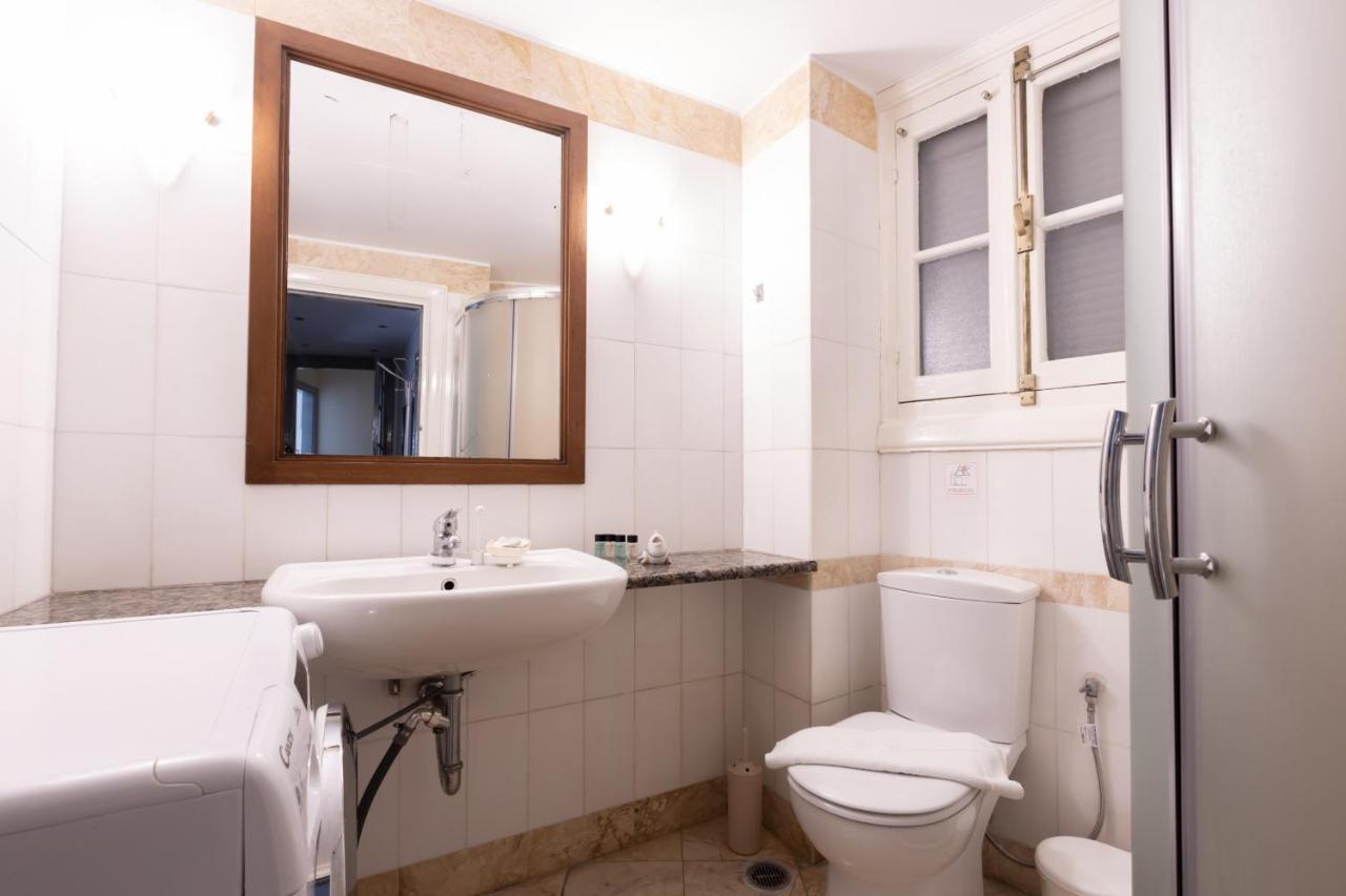 Ideal 4 Bdr Apartment In Plaka For 10! Atenas Exterior foto